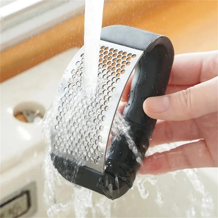 LUXEVER Garlic/Ginger Press Rocker – Stainless Steel Handheld Crusher