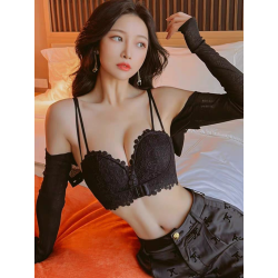 Western Couture Elegant Black Lace Bra with Detachable Straps – Padded