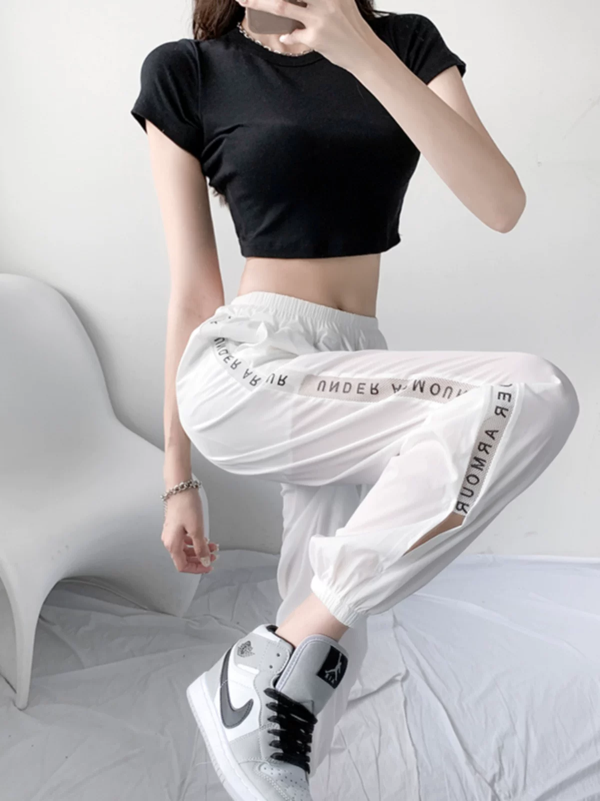 Western Couture Korean Fashion Stylish Side Slit Capris for Women