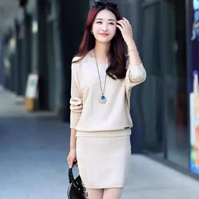 Western Couture Seoul Cable-Knit Woolen Sweater & Mini Skirt Co-ord Set
